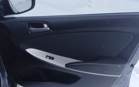 Hyundai Solaris II рестайлинг, 2016 год, 697 000 рублей, 32 фотография