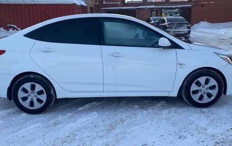 Hyundai Solaris II рестайлинг, 2016 год, 1 320 000 рублей, 5 фотография