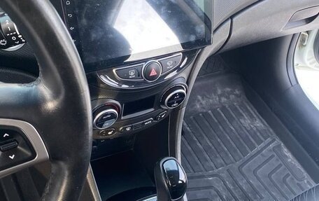 Hyundai Solaris II рестайлинг, 2016 год, 1 320 000 рублей, 18 фотография