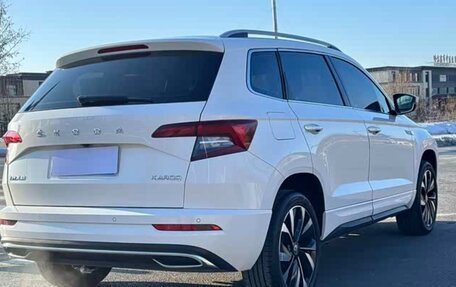 Skoda Karoq I, 2022 год, 1 600 000 рублей, 9 фотография