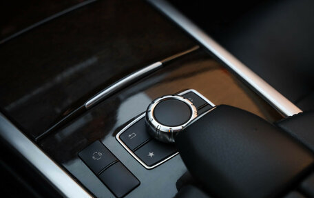 Mercedes-Benz E-Класс, 2015 год, 1 999 000 рублей, 19 фотография