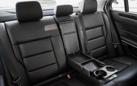 Mercedes-Benz E-Класс, 2015 год, 1 999 000 рублей, 29 фотография