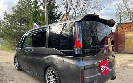 Honda Stepwgn IV, 2017 год, 2 100 000 рублей, 5 фотография