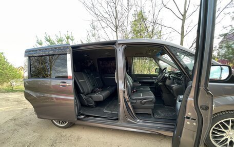 Honda Stepwgn IV, 2017 год, 2 100 000 рублей, 8 фотография