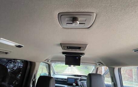 Honda Stepwgn IV, 2017 год, 2 100 000 рублей, 10 фотография