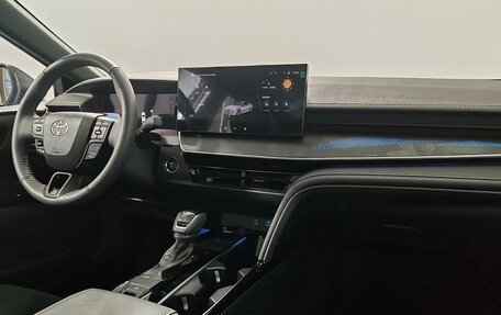 Toyota Camry, 2025 год, 5 590 000 рублей, 10 фотография