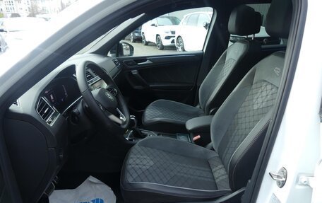 Volkswagen Tiguan II, 2022 год, 3 200 000 рублей, 11 фотография