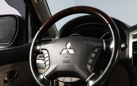 Mitsubishi Pajero IV, 2015 год, 3 099 000 рублей, 13 фотография