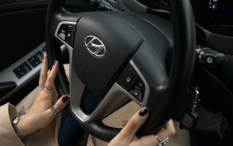 Hyundai Solaris II рестайлинг, 2013 год, 850 000 рублей, 1 фотография