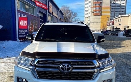 Toyota Land Cruiser 200, 2016 год, 5 900 000 рублей, 1 фотография