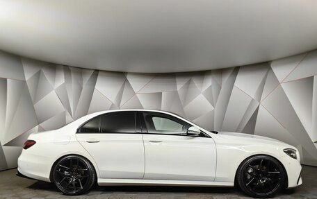 Mercedes-Benz E-Класс, 2021 год, 4 100 000 рублей, 5 фотография