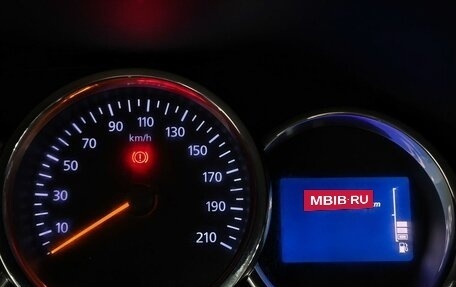 Renault Logan II, 2014 год, 800 000 рублей, 14 фотография