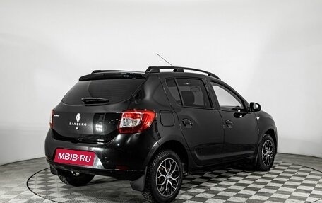 Renault Sandero II рестайлинг, 2015 год, 900 000 рублей, 2 фотография