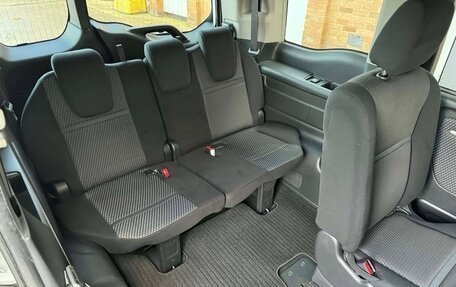 Honda Stepwgn IV, 2017 год, 1 725 000 рублей, 12 фотография