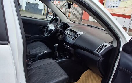 Mitsubishi Outlander III рестайлинг 3, 2011 год, 1 200 000 рублей, 4 фотография