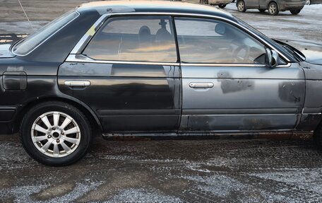 Nissan Laurel VIII, 1989 год, 300 000 рублей, 3 фотография
