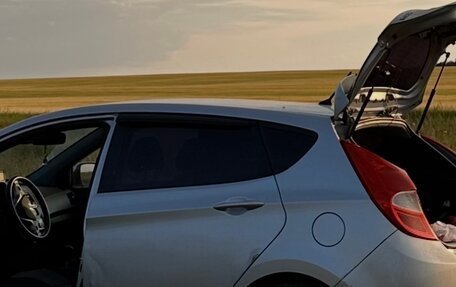 Hyundai Solaris II рестайлинг, 2013 год, 850 000 рублей, 5 фотография