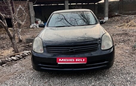 Nissan Skyline, 2003 год, 400 000 рублей, 2 фотография