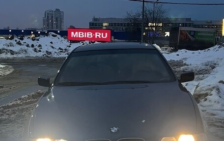 BMW 5 серия, 1999 год, 645 000 рублей, 11 фотография