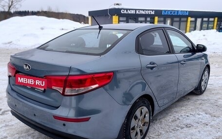 KIA Rio III рестайлинг, 2015 год, 990 000 рублей, 5 фотография