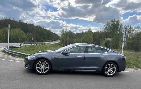 Tesla Model S I, 2013 год, 1 800 000 рублей, 3 фотография