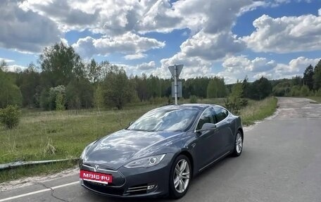 Tesla Model S I, 2013 год, 1 800 000 рублей, 6 фотография