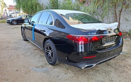 Mercedes-Benz E-Класс, 2025 год, 9 250 000 рублей, 4 фотография
