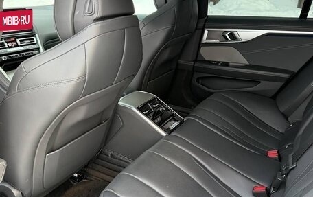 BMW 8 серия, 2023 год, 12 700 000 рублей, 19 фотография