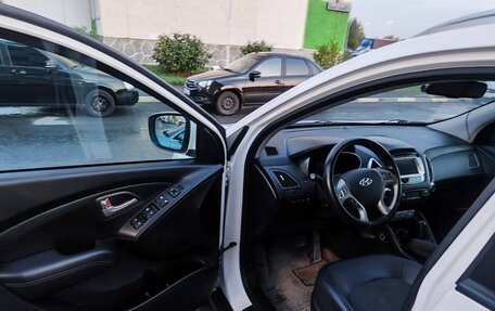 Hyundai ix35 I рестайлинг, 2012 год, 1 400 000 рублей, 5 фотография