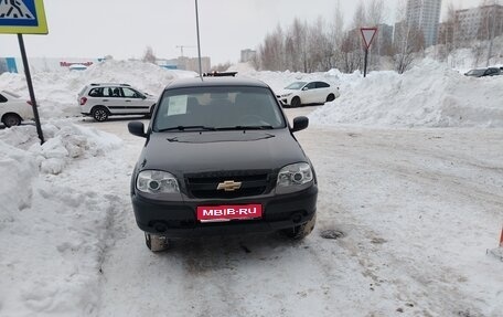 Chevrolet Niva I рестайлинг, 2019 год, 750 000 рублей, 1 фотография