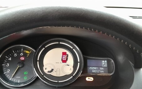 Renault Fluence I, 2012 год, 450 000 рублей, 2 фотография