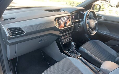 Volkswagen T-Cross I, 2021 год, 2 100 000 рублей, 2 фотография