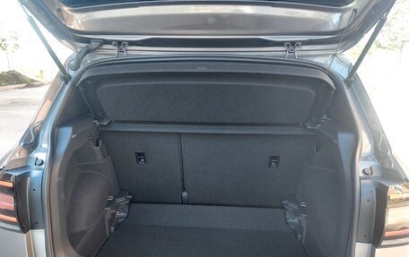 Volkswagen T-Cross I, 2021 год, 2 100 000 рублей, 5 фотография