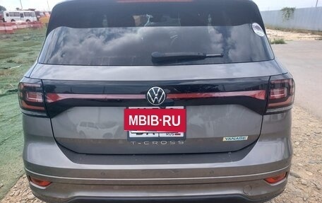 Volkswagen T-Cross I, 2021 год, 2 100 000 рублей, 17 фотография