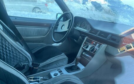 Mercedes-Benz W124, 1990 год, 190 000 рублей, 7 фотография