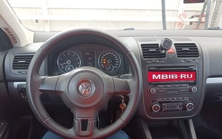 Volkswagen Jetta VI, 2010 год, 490 000 рублей, 9 фотография