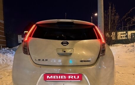 Nissan Leaf I, 2011 год, 585 000 рублей, 5 фотография