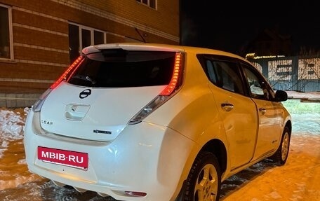 Nissan Leaf I, 2011 год, 585 000 рублей, 6 фотография