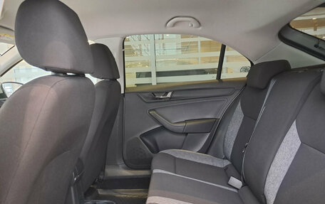 Skoda Rapid II, 2021 год, 1 600 000 рублей, 12 фотография