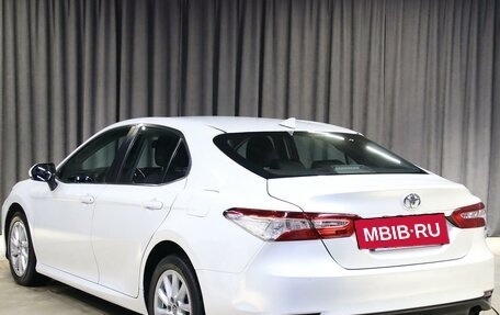 Toyota Camry, 2021 год, 2 099 000 рублей, 4 фотография