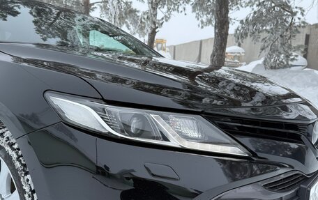 Toyota Camry, 2020 год, 2 800 000 рублей, 4 фотография