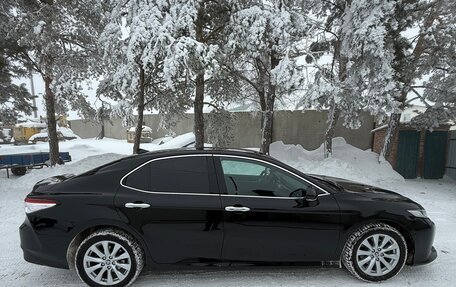 Toyota Camry, 2020 год, 2 800 000 рублей, 8 фотография