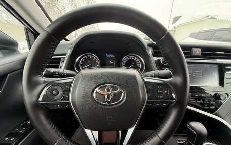 Toyota Camry, 2020 год, 2 800 000 рублей, 14 фотография