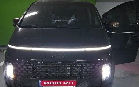 Hyundai Staria, 2025 год, 12 990 000 рублей, 2 фотография