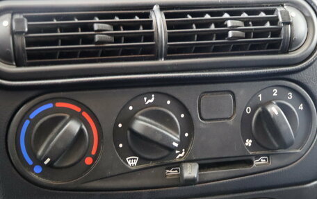 Chevrolet Niva I рестайлинг, 2015 год, 649 990 рублей, 15 фотография