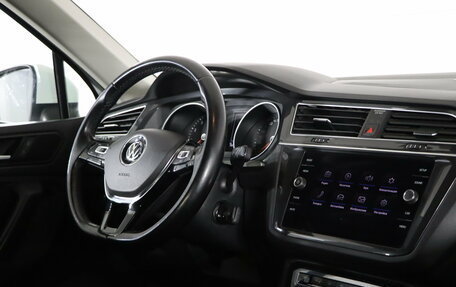 Volkswagen Tiguan II, 2020 год, 2 169 990 рублей, 12 фотография