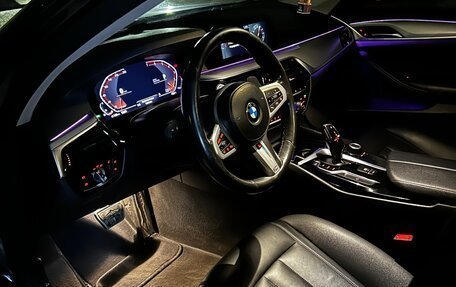 BMW 5 серия, 2018 год, 2 690 000 рублей, 16 фотография