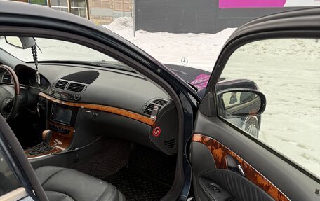 Mercedes-Benz E-Класс, 2003 год, 965 000 рублей, 11 фотография