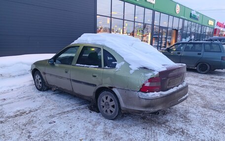 Opel Vectra B рестайлинг, 1996 год, 35 000 рублей, 4 фотография