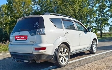 Mitsubishi Outlander III рестайлинг 3, 2010 год, 1 200 000 рублей, 2 фотография